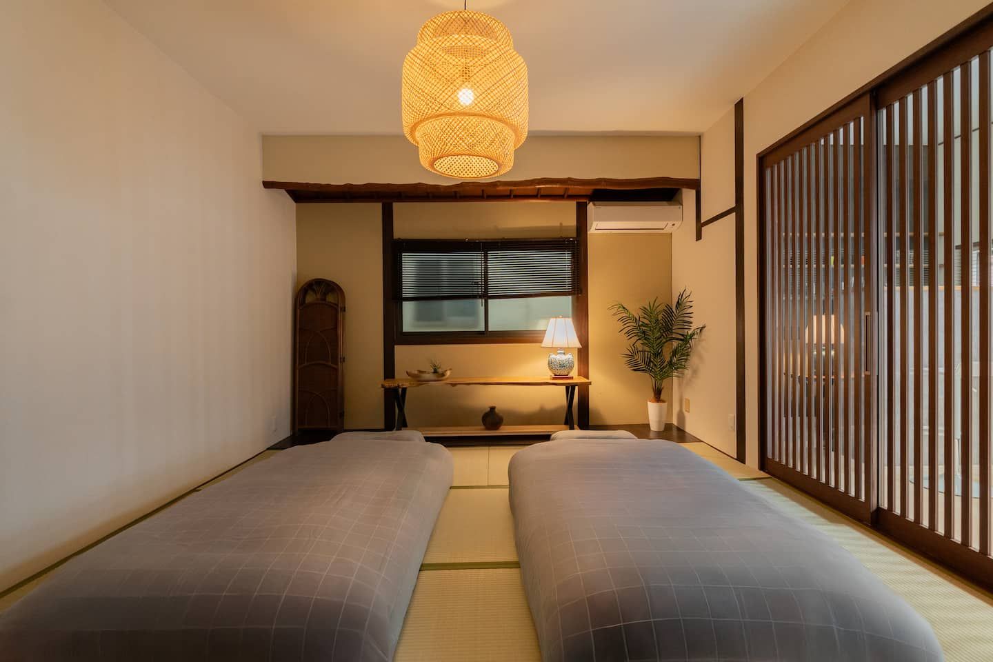 COLOR INN 日本橋